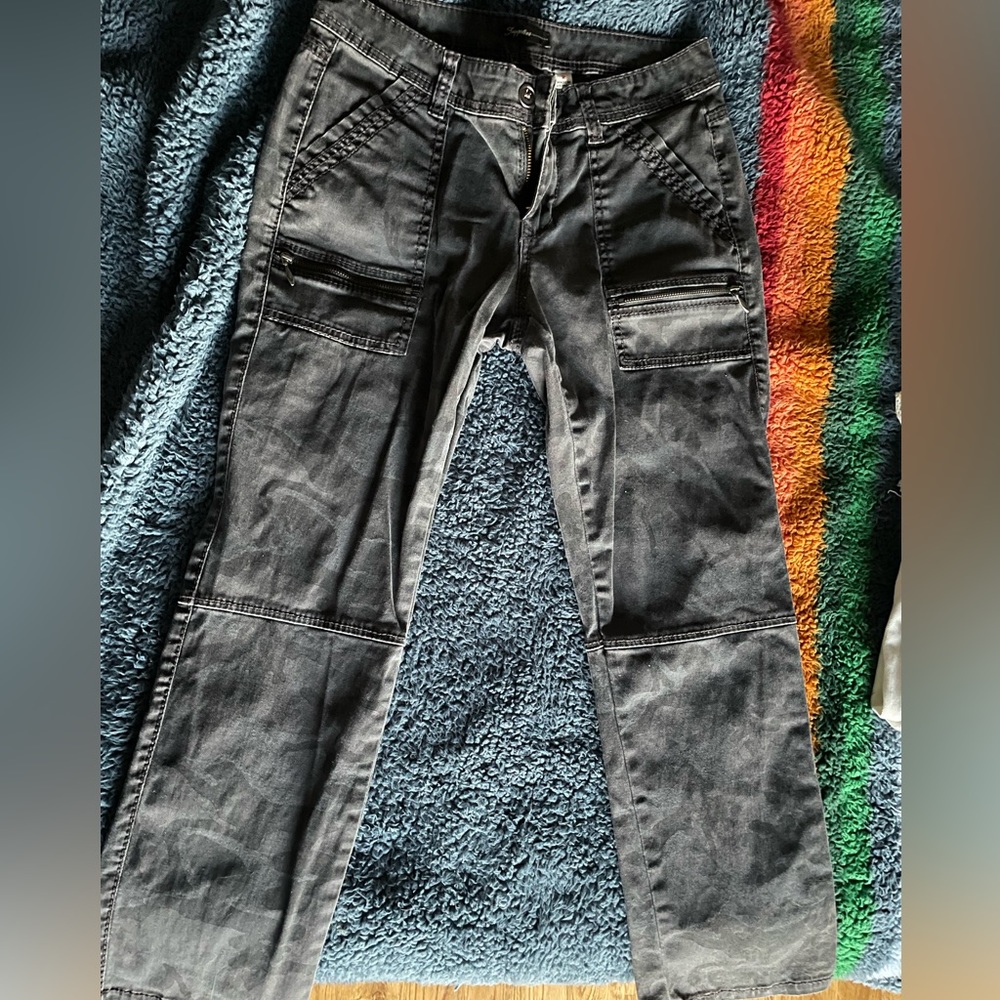 Size 2 black camo stretchy pants